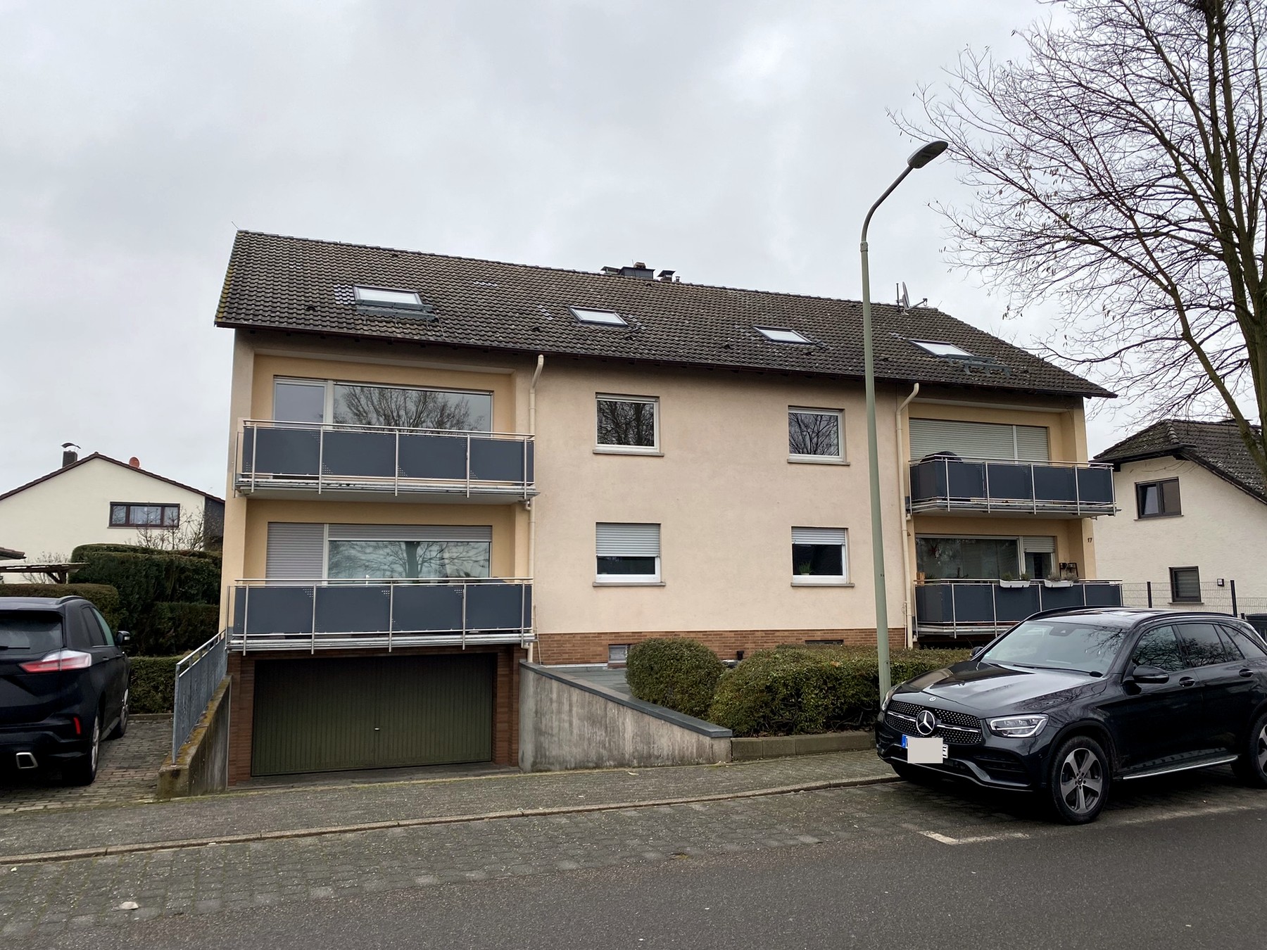 Mehrfamilienhaus mit Eigentumswohnungen – Hauskaufberatung Rhein-Main